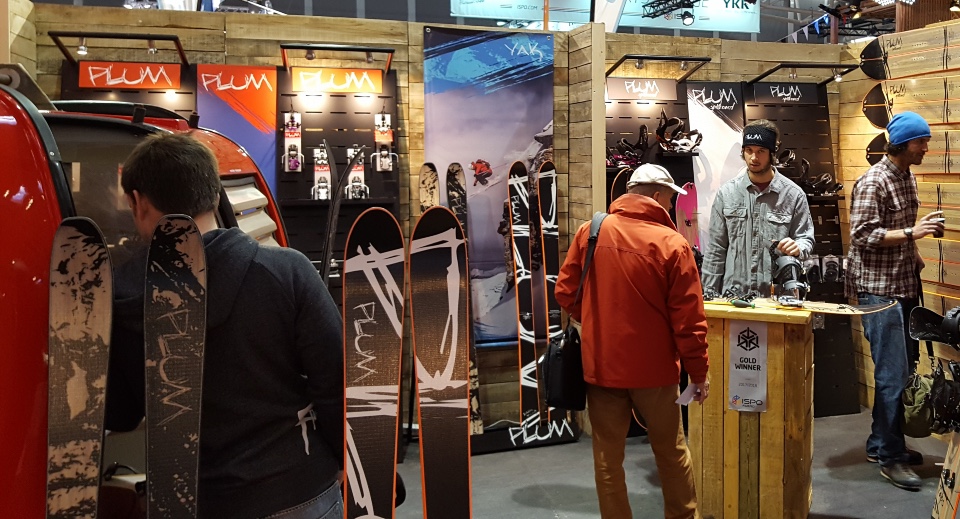 Plum ski accessories displays 5