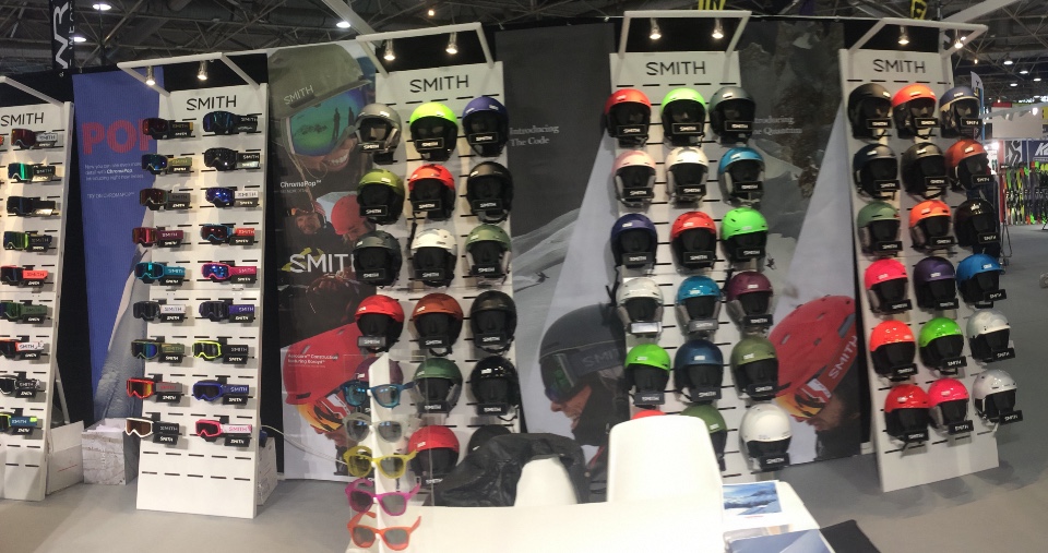 Smith ski helmets goggles displays 9