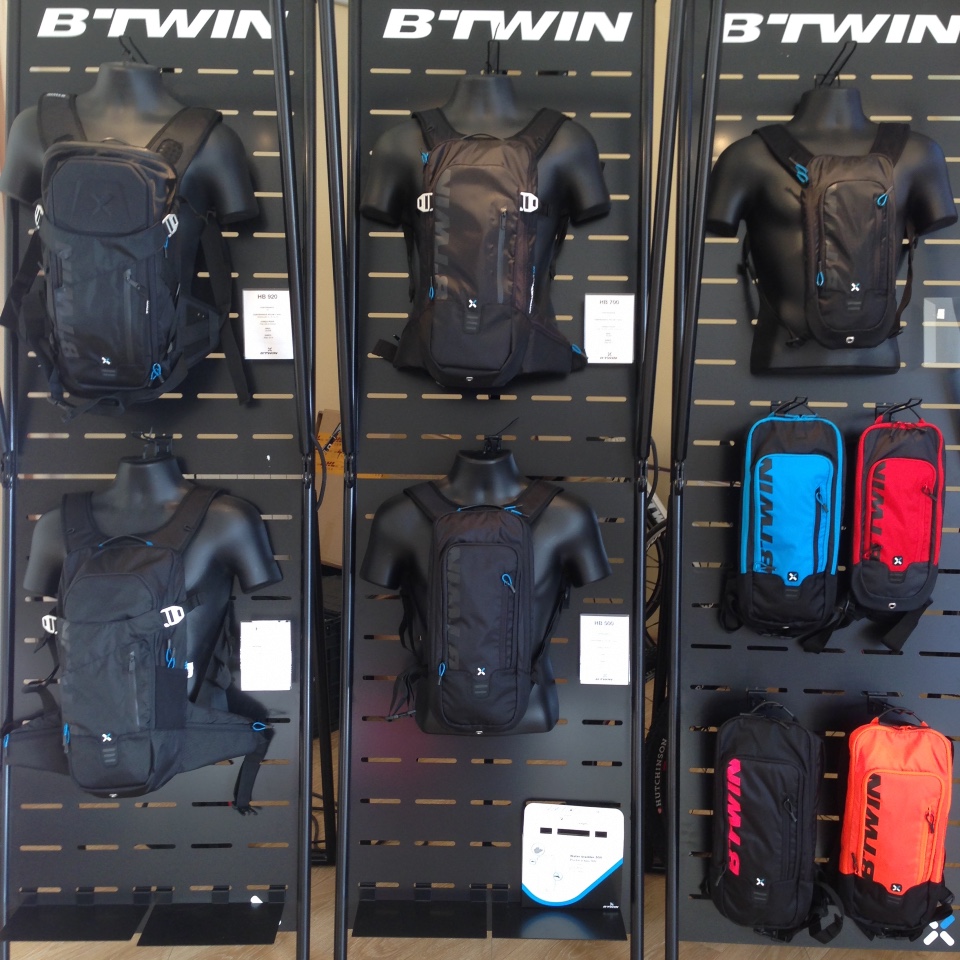 BTwin cycle textiles bags displays 1