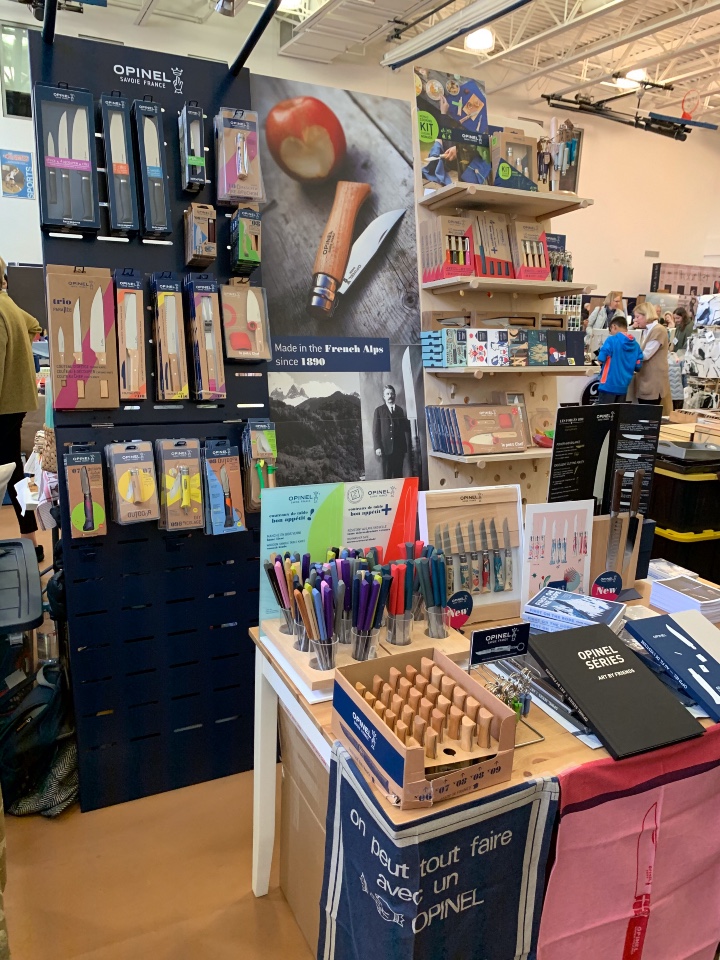 Opinel knives displays 1