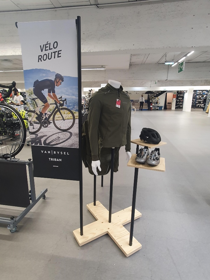 Decathlon cycle textile and accessories displays 10