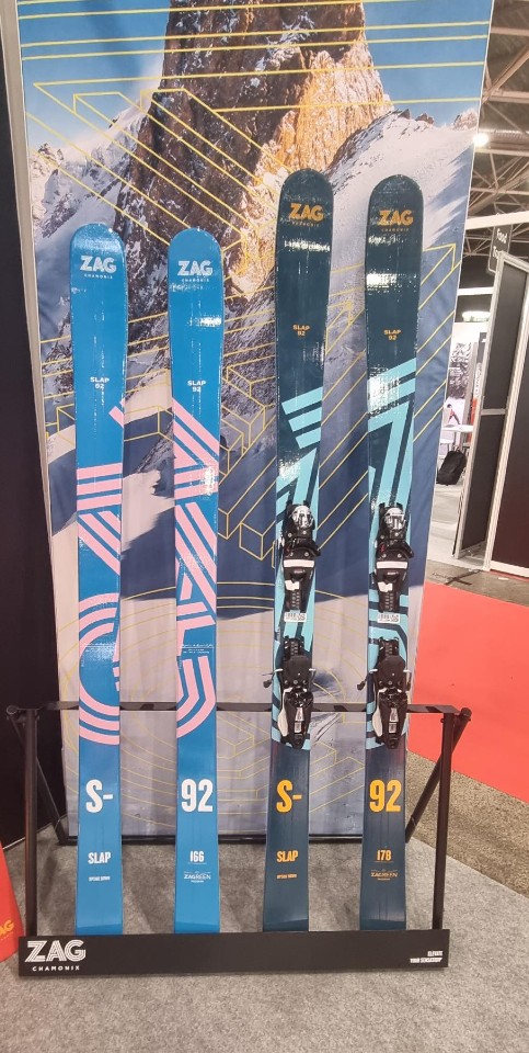 Zag skis displays 4