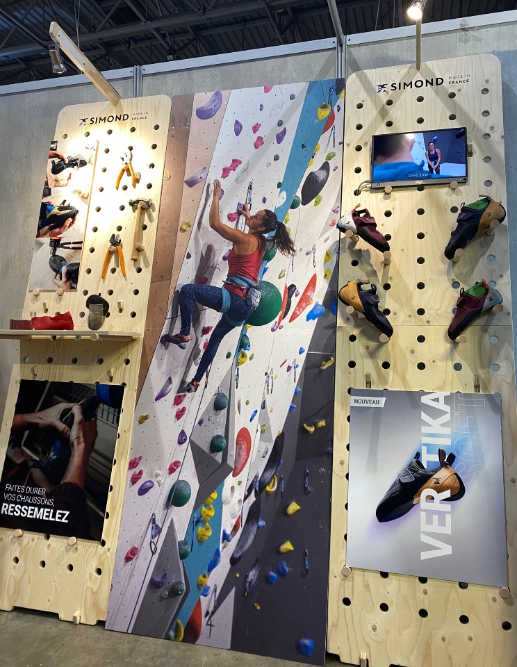 Simond climbing equipment displays 1