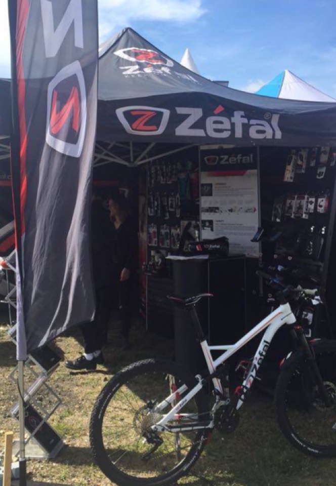 Zéfal cycle accessories displays 4