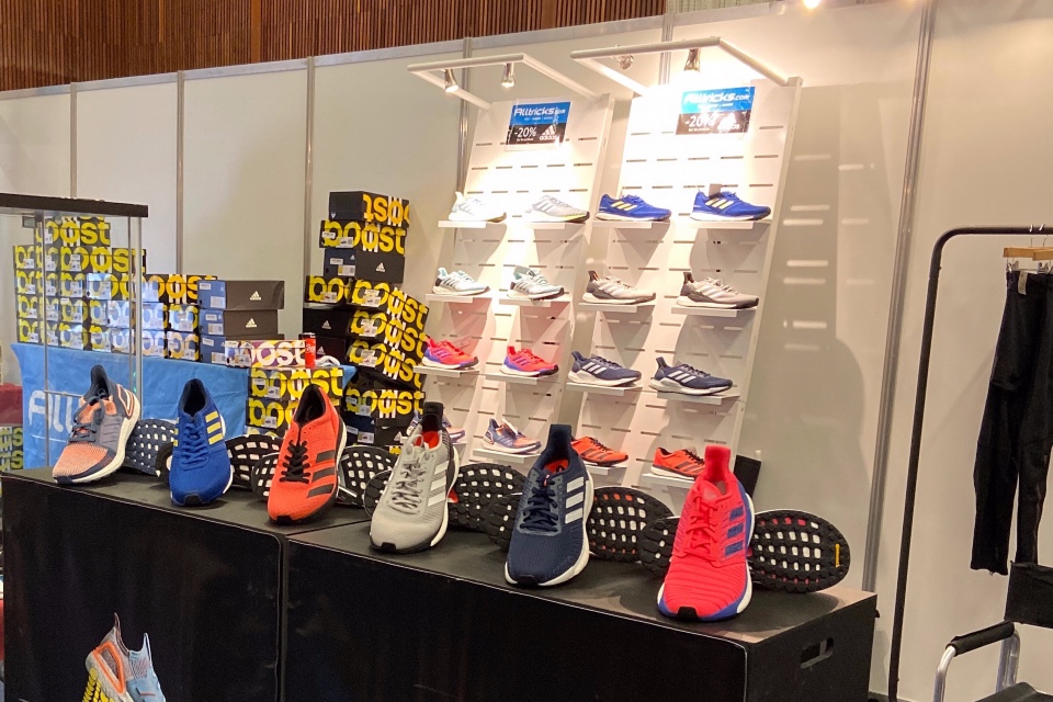 Alltricks shoes displays