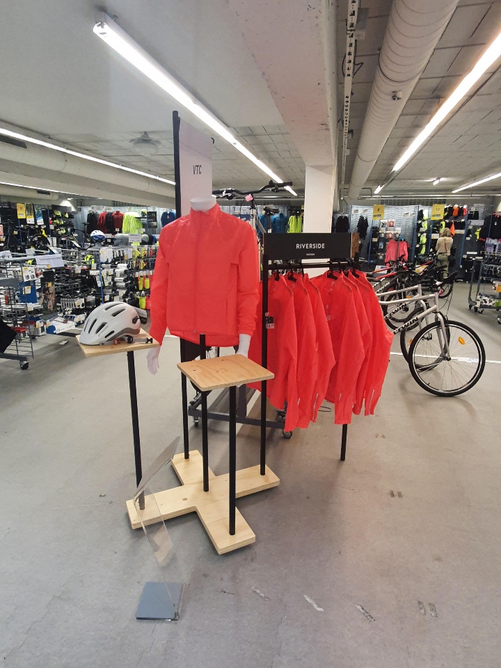 Decathlon cycle textile and accessories displays 11