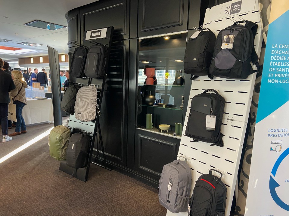 Thule bags displays 2