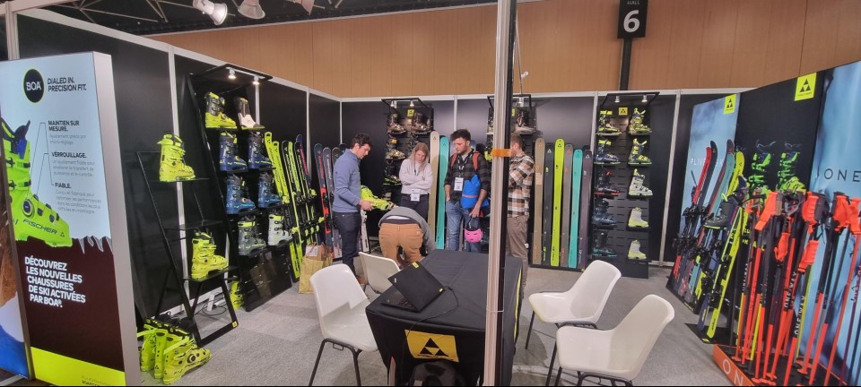 Fischer shoes skis displays 1