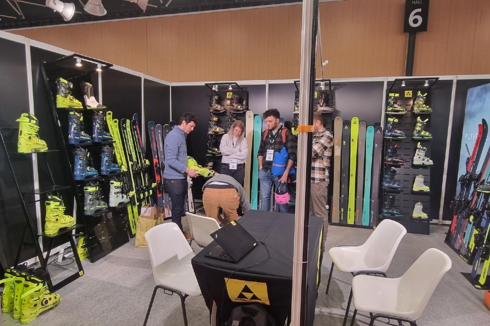 Fischer shoes skis displays