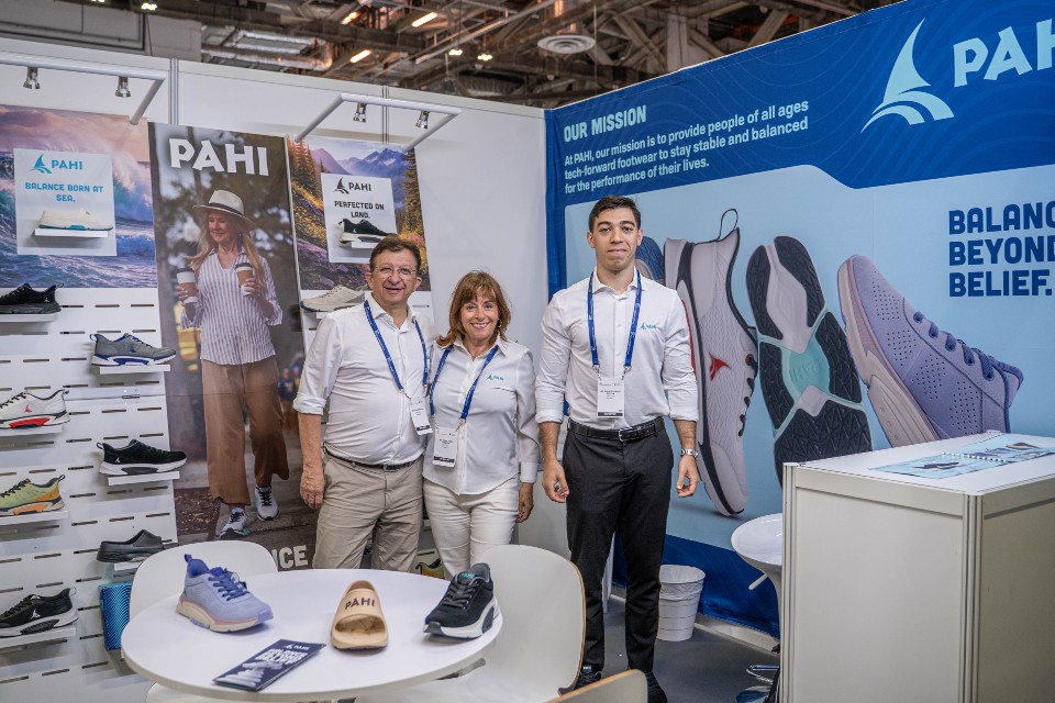 X.Light supports Axis Balance Shoes at the World Ageing Festival