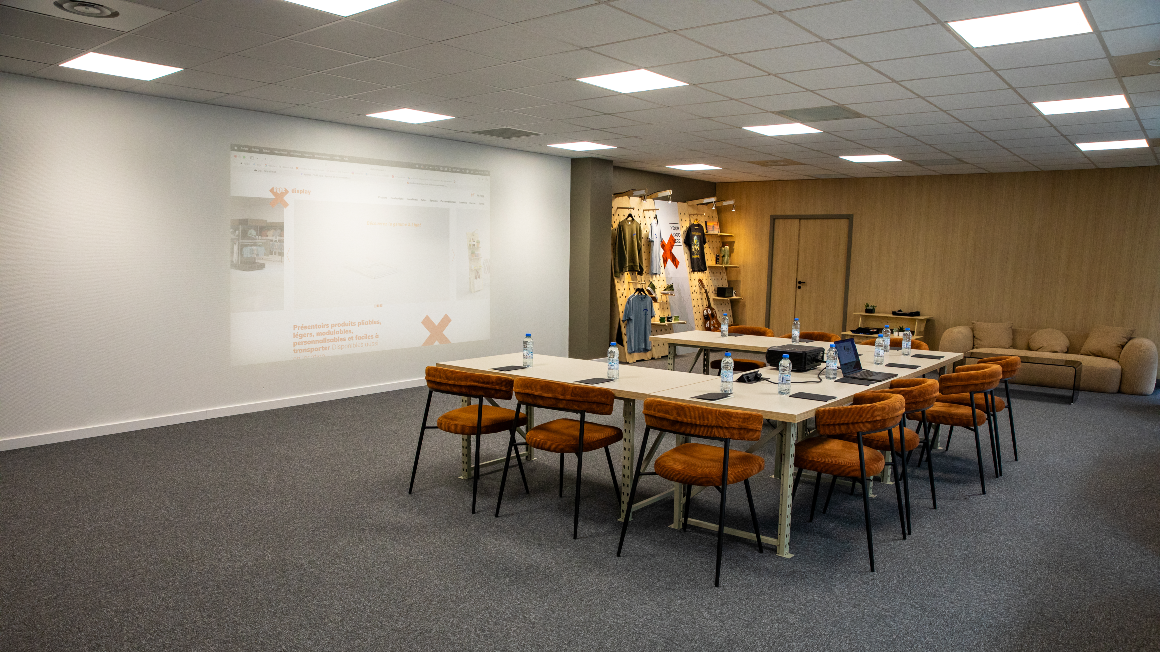 Rent our X.Light Showroom 8