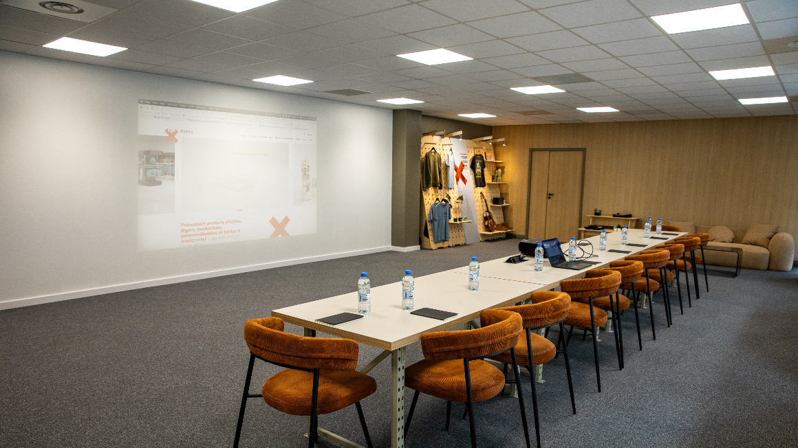 Rent our X.Light Showroom 9