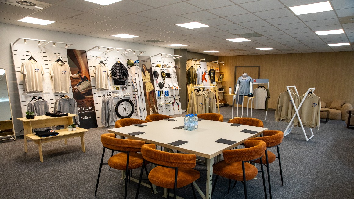 Rent our X.Light Showroom 6