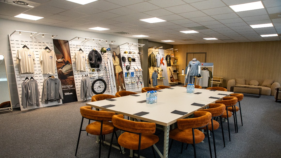 Rent our X.Light Showroom 7