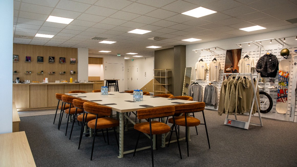 Rent our X.Light Showroom 11