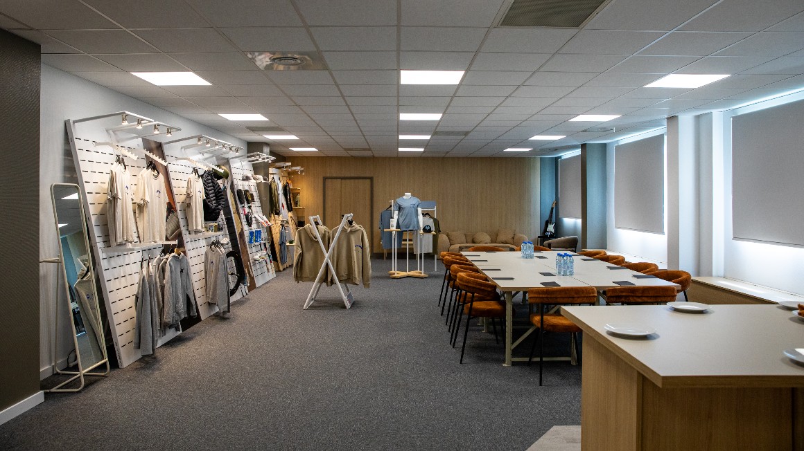 Rent our X.Light Showroom 14