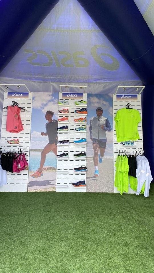 Asics shoes displays 4